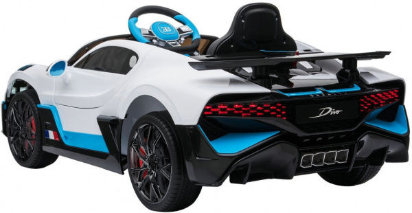 Электромобиль Bugatti Divo Белый